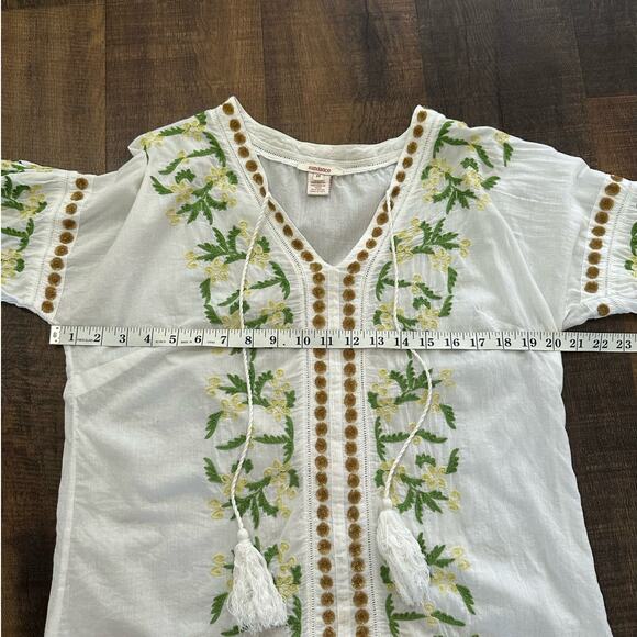 Sundance White Embroidered Sequin Boho Blouse Top Size Medium - Picture 6 of 10